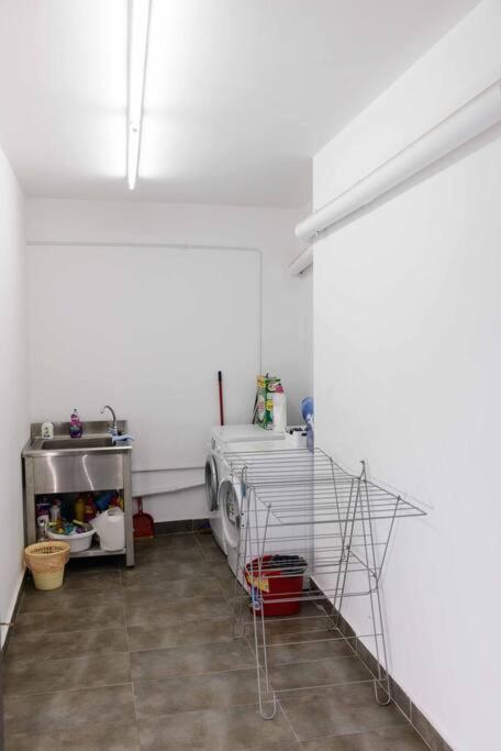 City Lux2Modern Apartment Next To Kerameikos Metro Ateny Zewnętrze zdjęcie
