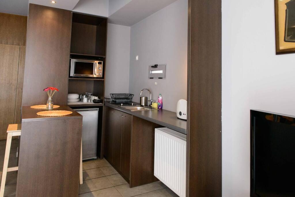 City Lux2Modern Apartment Next To Kerameikos Metro Ateny Zewnętrze zdjęcie